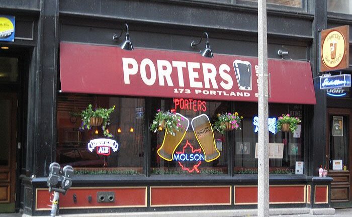 Porters Bar and Grill